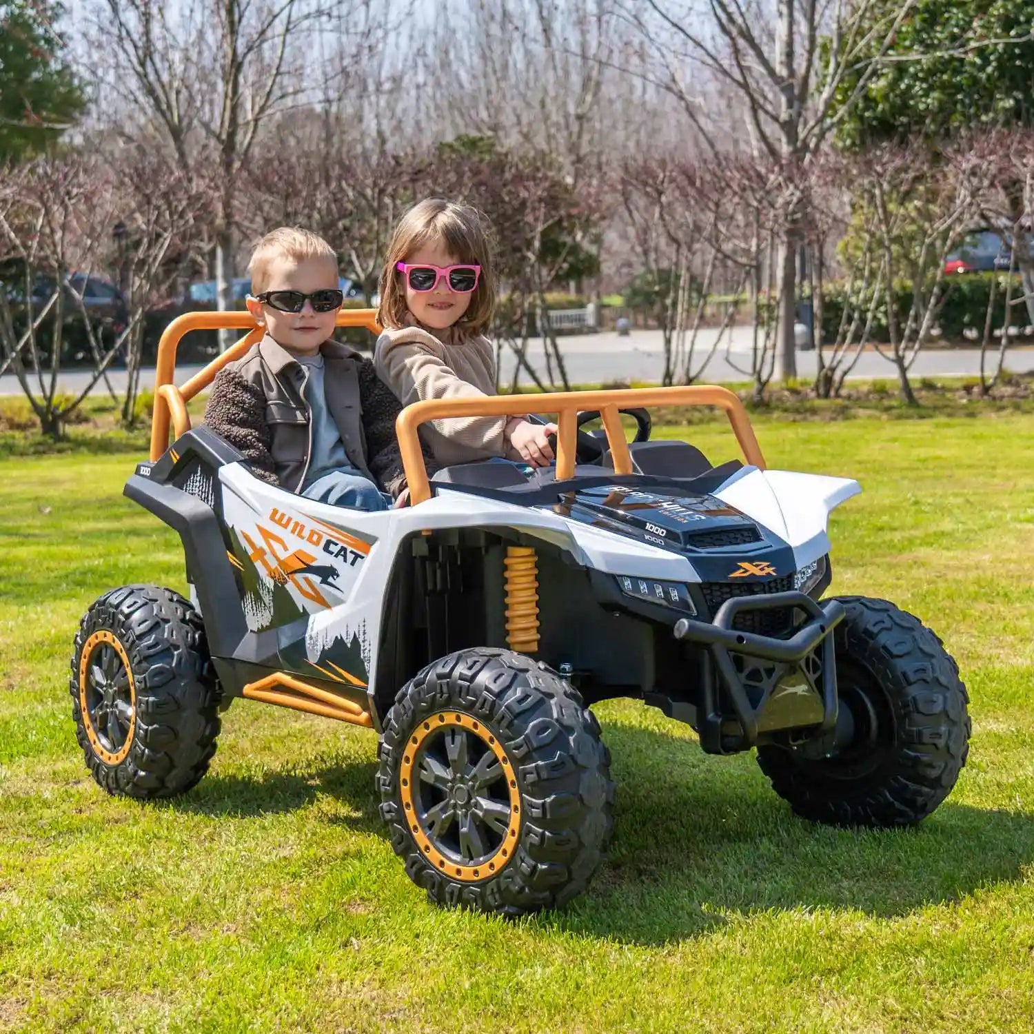 Arctic Cat XL 24V 4WD Kids Ride-On UTV with R/C Parental Remote | Green